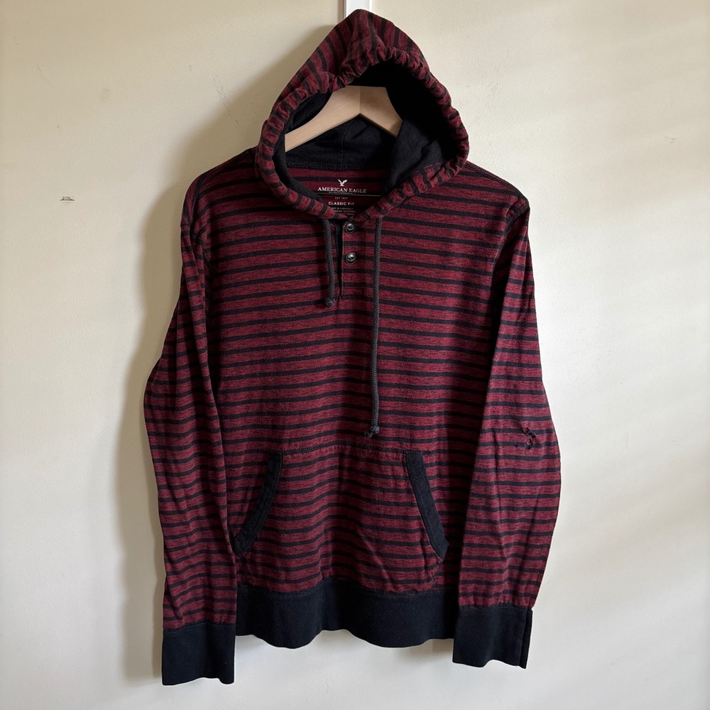 American Eagle Mens Hoodie Medium Burgundy Black Striped Henley Pullover Classic